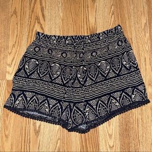 Hollister Black/Beige Shorts